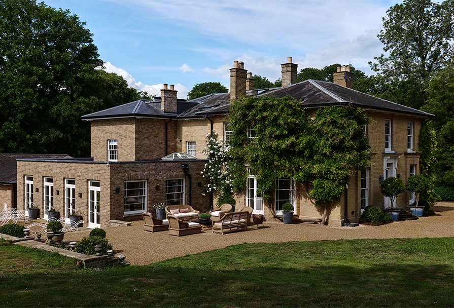 Davina Stanley Location